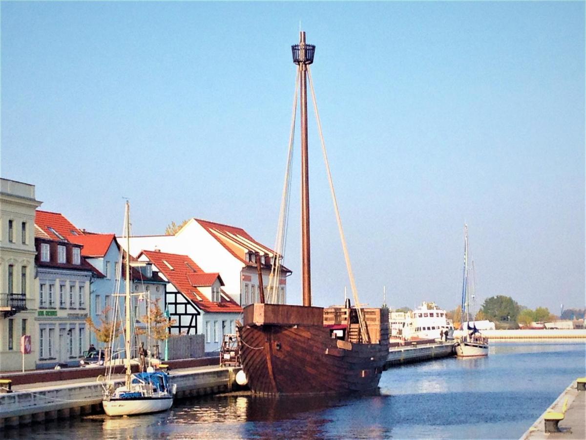 Fischerhaus Godewind 60 Qm Altwarp 外观 照片