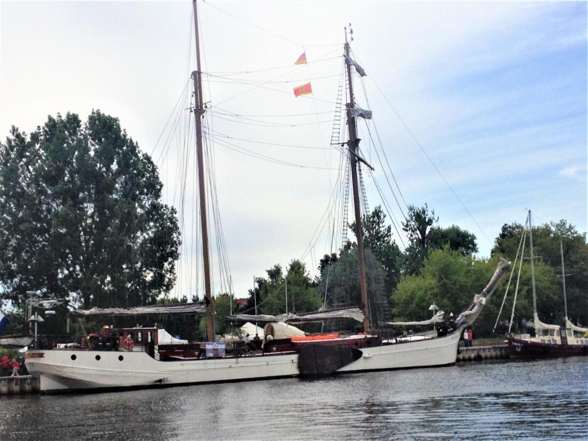Fischerhaus Godewind 60 Qm Altwarp 外观 照片